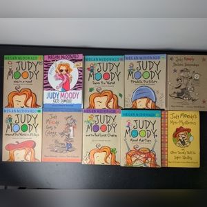 Lot Of 10 Judy Moody Books 1-4, 6-8, 11-12 And Mini Mysteries